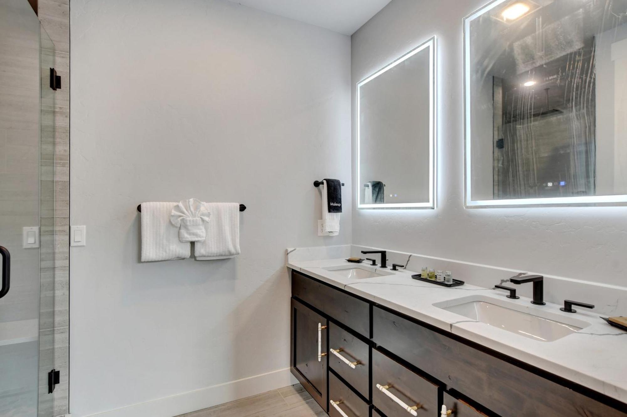 New Luxury River Front Villa #104 With Rooftop Hot Tub & Firepit, Great Views - 500 Dollars Of Free Activities & Equipment Rentals Daily Winter Park Exterior foto